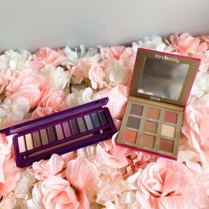 Eyeshadow Palette & Makeup Bundle
